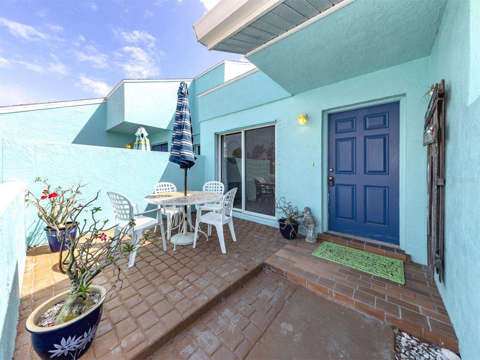Image 6 of 50 For 703 & 705 Golden Beach Boulevard