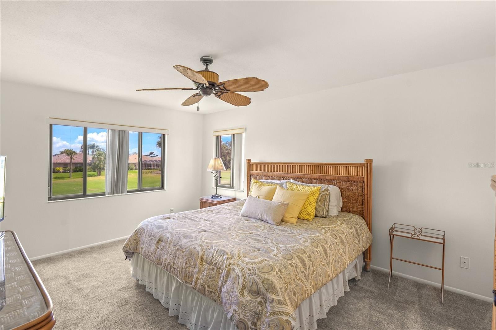 Image 14 of 51 For 810 Capri Isles Boulevard 230