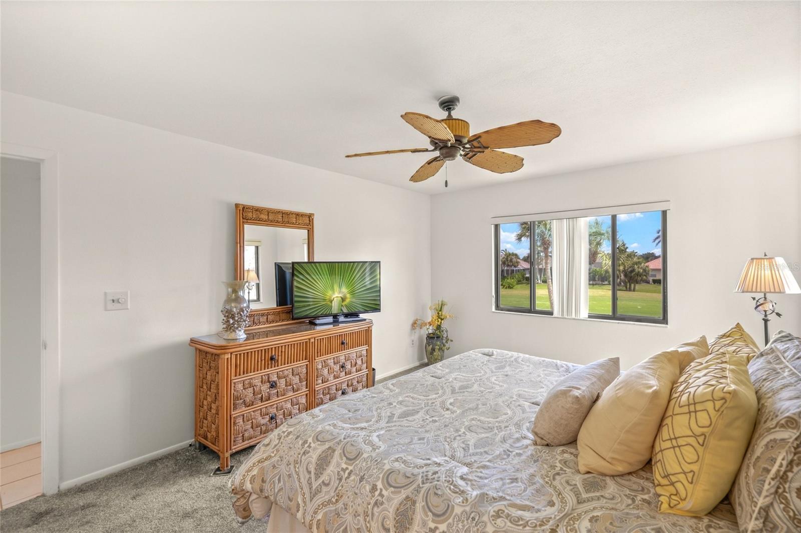 Image 15 of 51 For 810 Capri Isles Boulevard 230