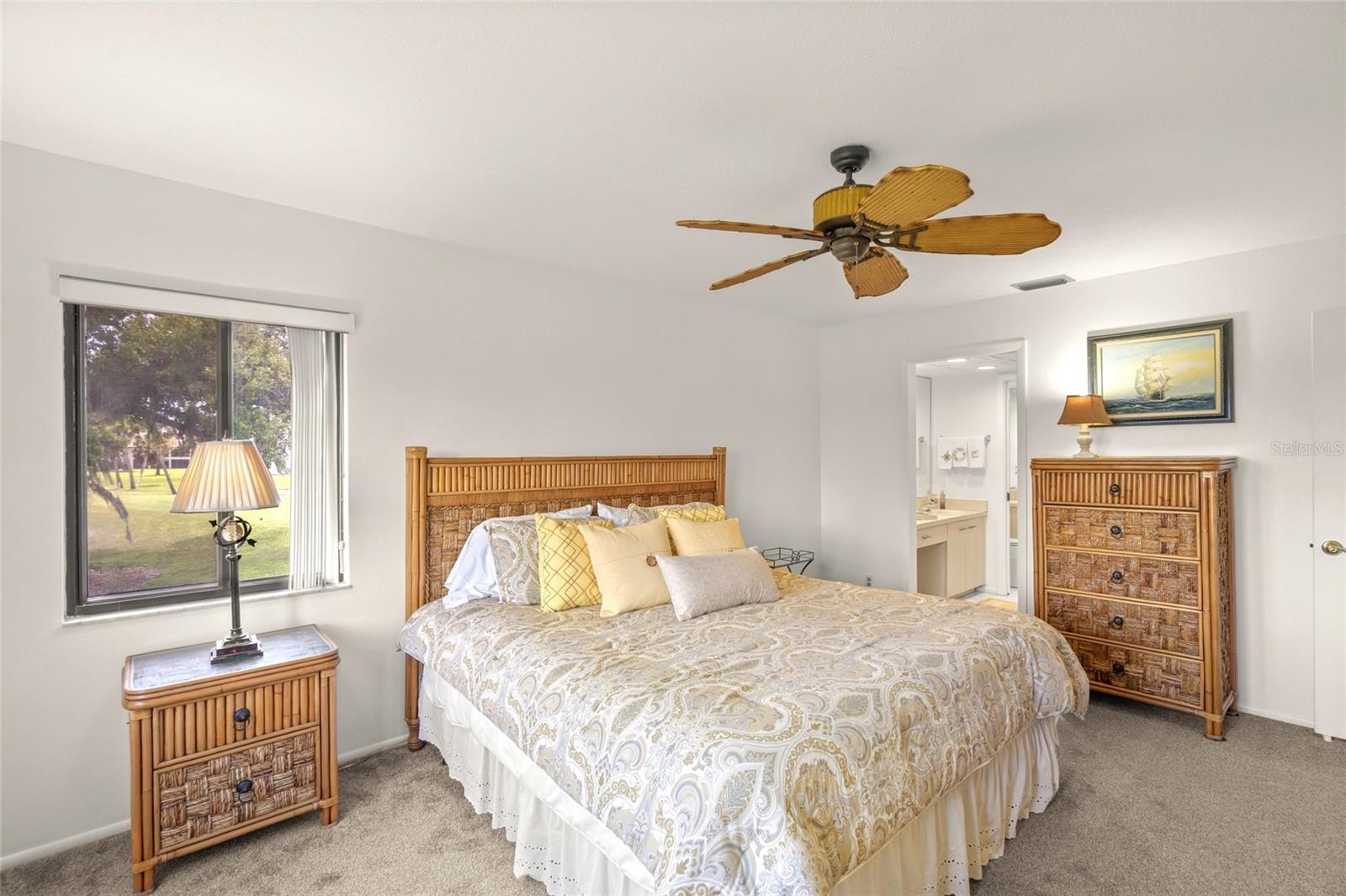 Image 16 of 51 For 810 Capri Isles Boulevard 230
