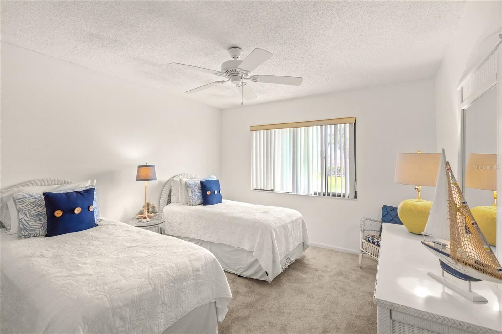 Image 22 of 51 For 810 Capri Isles Boulevard 230