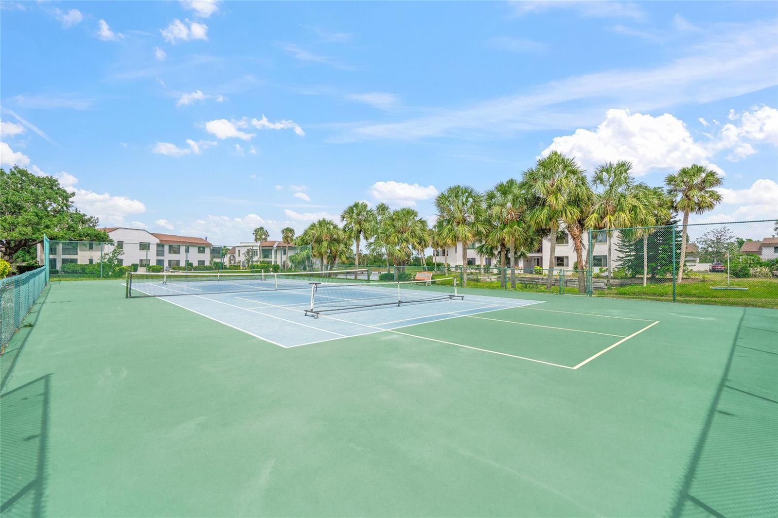 Image 35 of 51 For 810 Capri Isles Boulevard 230