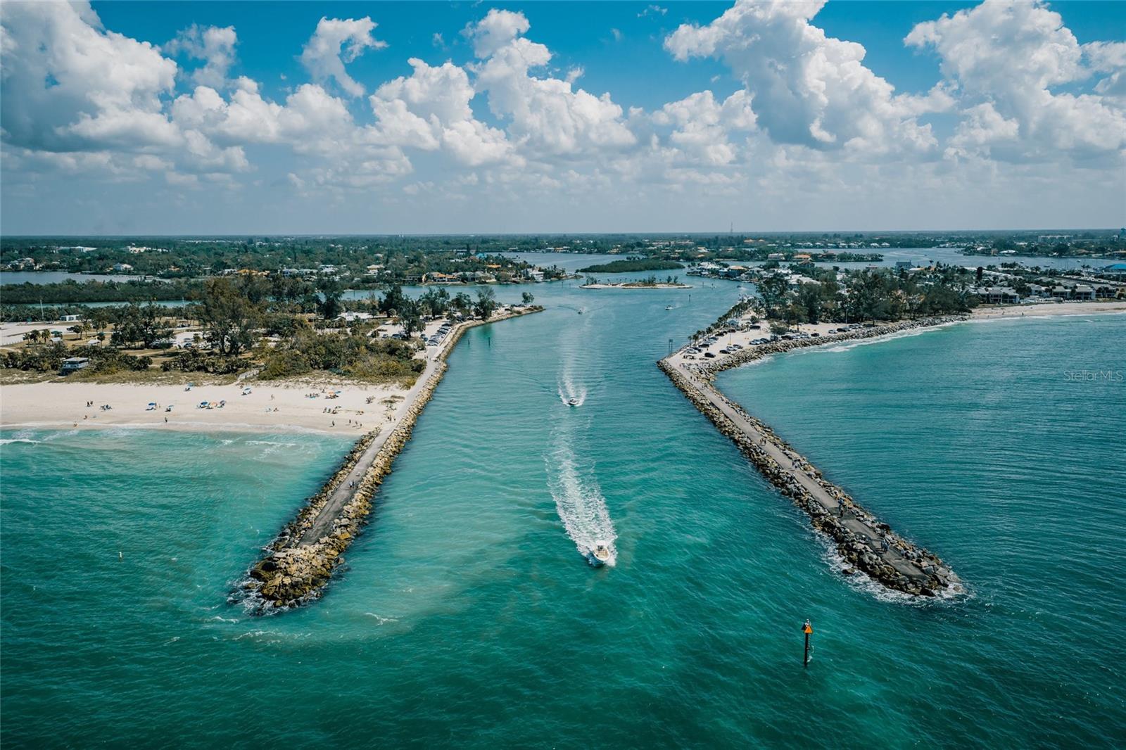 Image 42 of 51 For 810 Capri Isles Boulevard 230