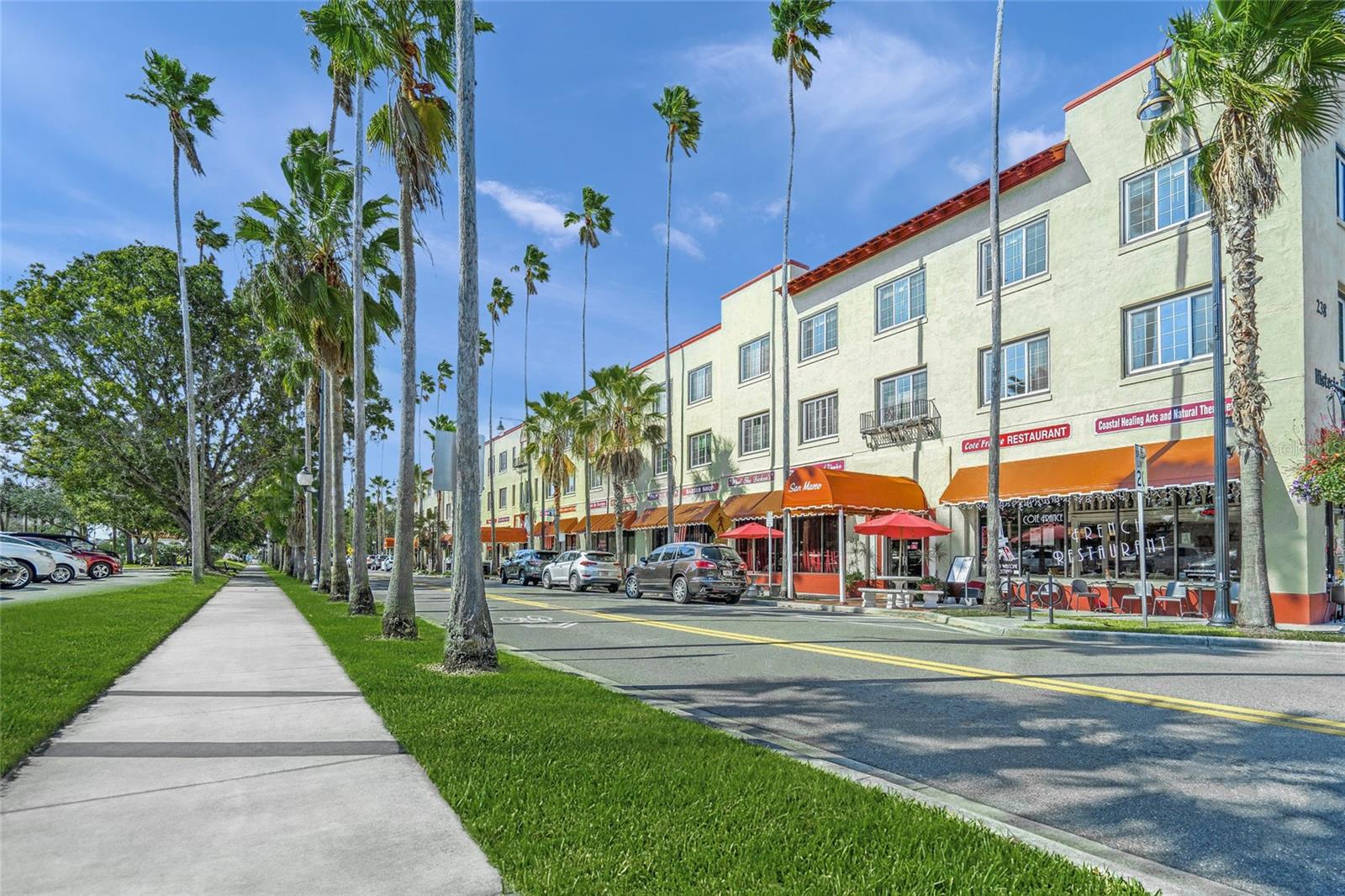 Image 46 of 51 For 810 Capri Isles Boulevard 230