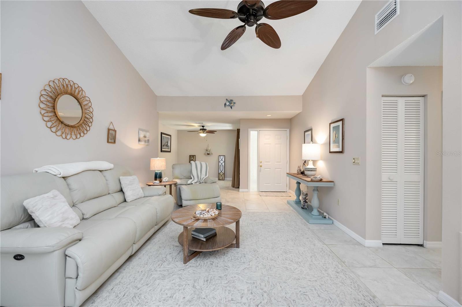 Image 9 of 98 For 269 Southampton Drive 303
