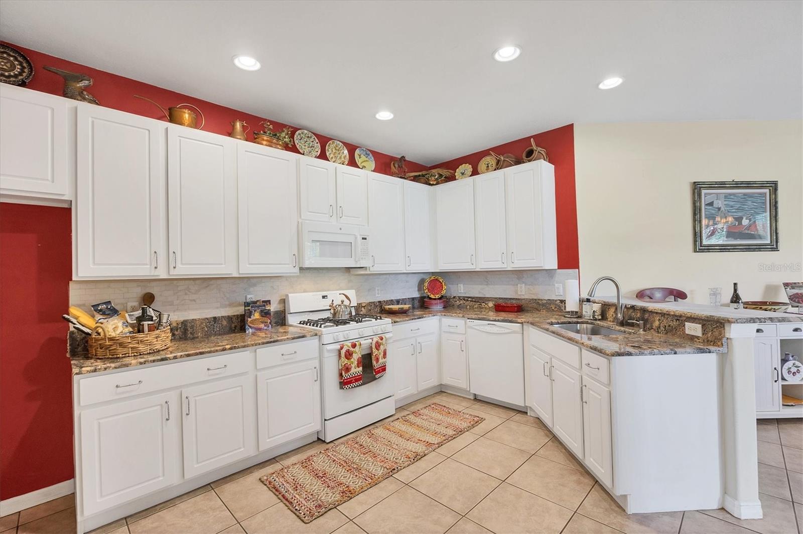 Image 15 of 64 For 5641 Hidden Oak Court