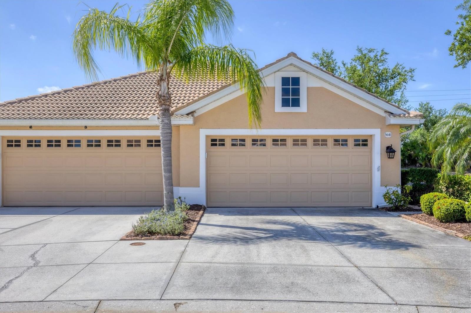 Image 3 of 64 For 5641 Hidden Oak Court