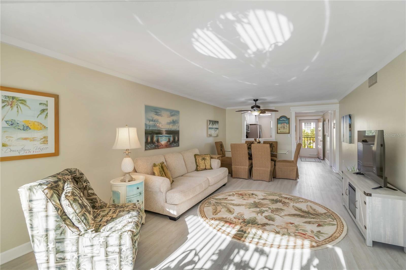 Image 18 of 56 For 230 Santa Maria Street 333