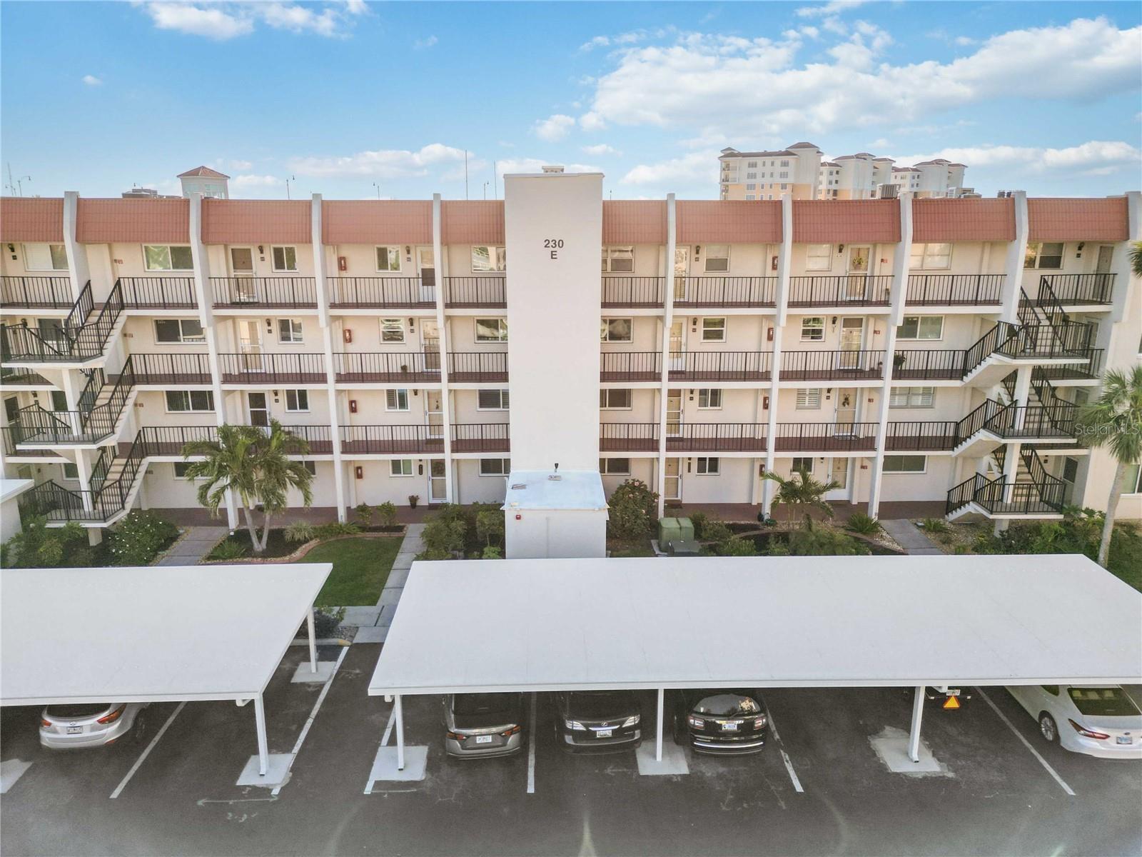 Image 36 of 56 For 230 Santa Maria Street 333