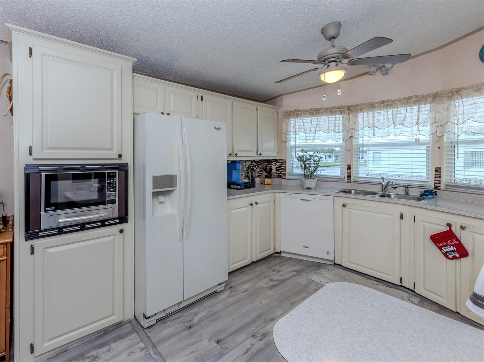 Image 17 of 57 For 443 Landsedge Drive