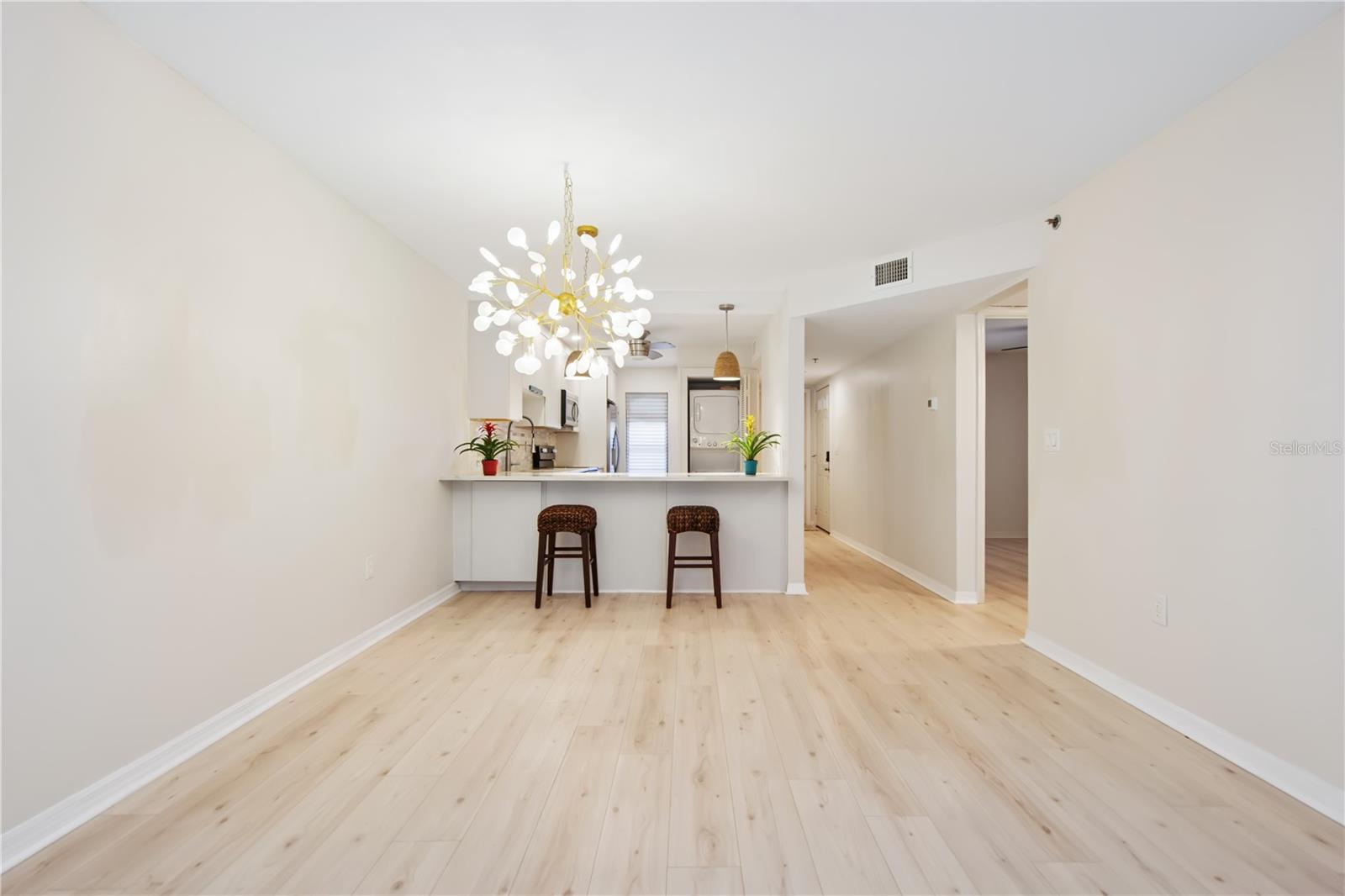 Image 14 of 34 For 930 Capri Isles Boulevard 120
