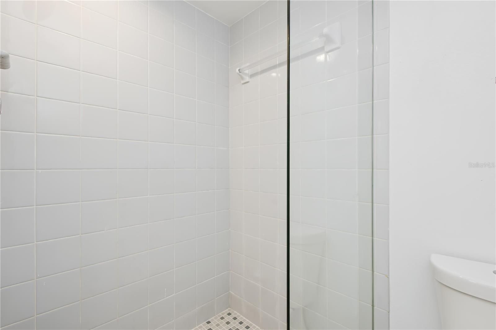 Image 20 of 34 For 930 Capri Isles Boulevard 120