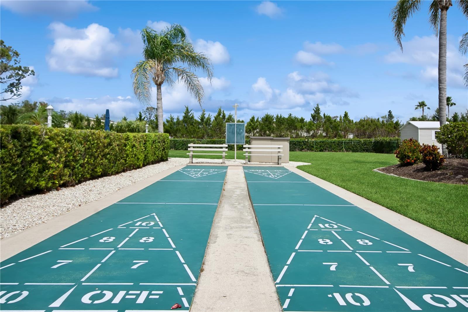 Image 31 of 34 For 930 Capri Isles Boulevard 120