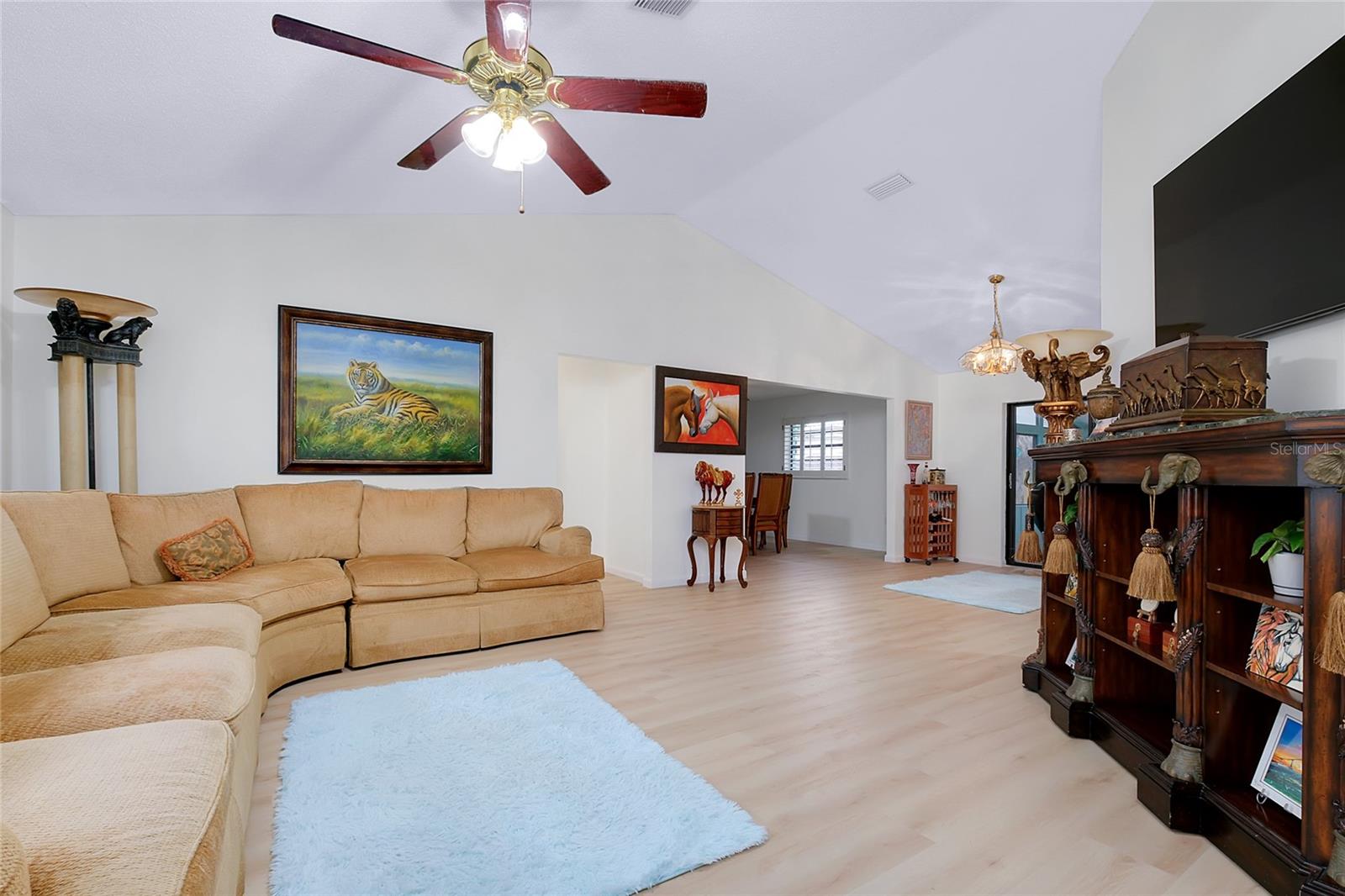 Image 5 of 54 For 990 Sea Fox Road