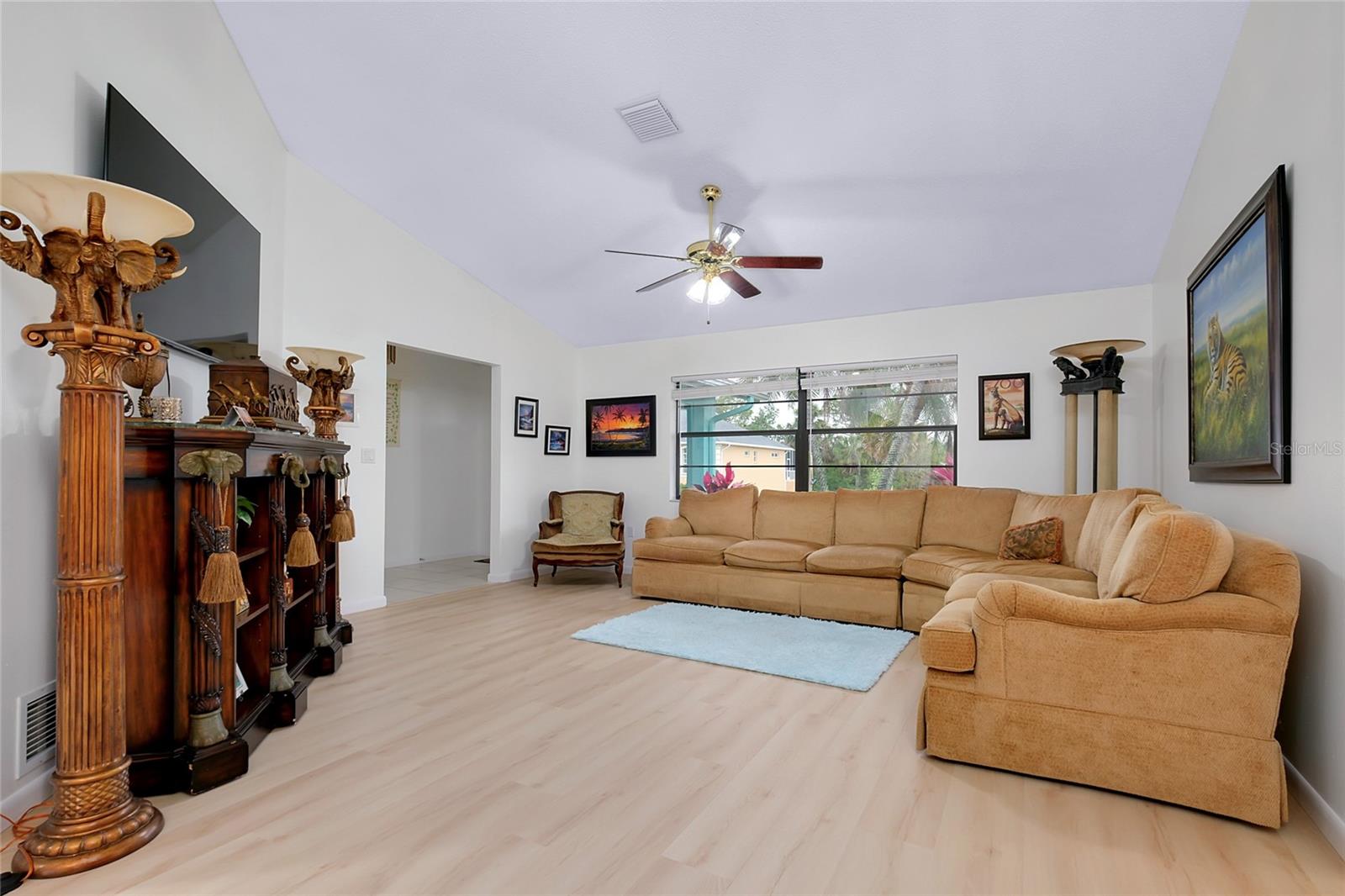 Image 8 of 54 For 990 Sea Fox Road