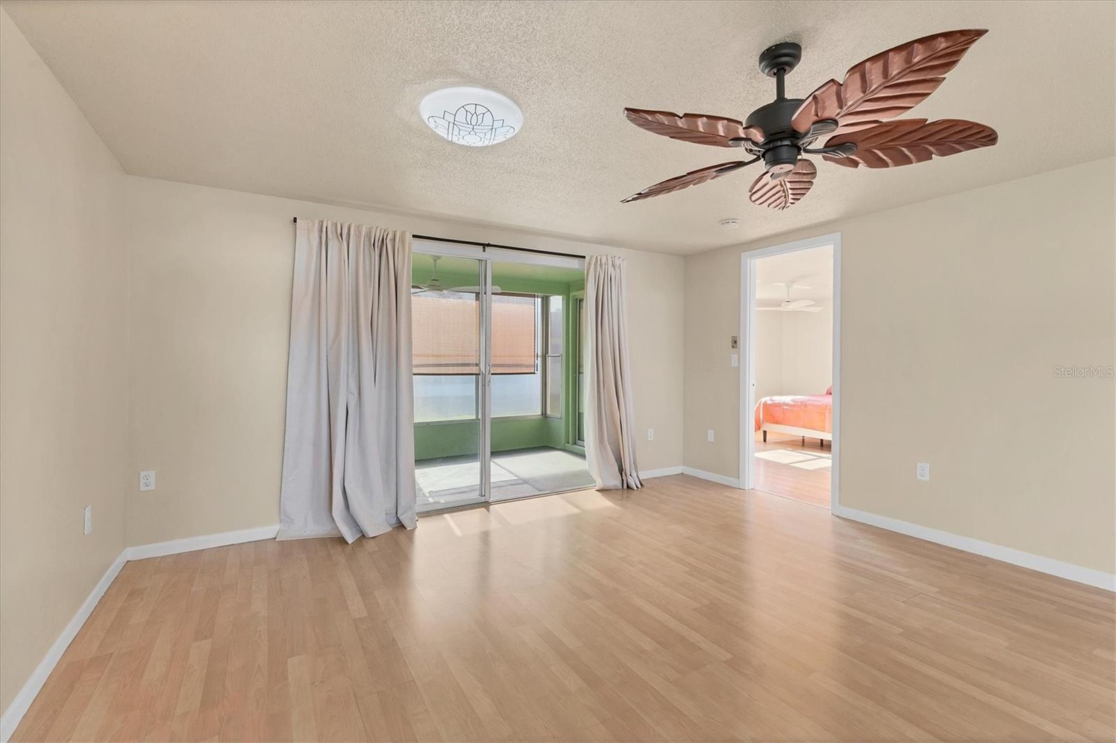 Image 10 of 48 For 680 Circlewood Drive W3