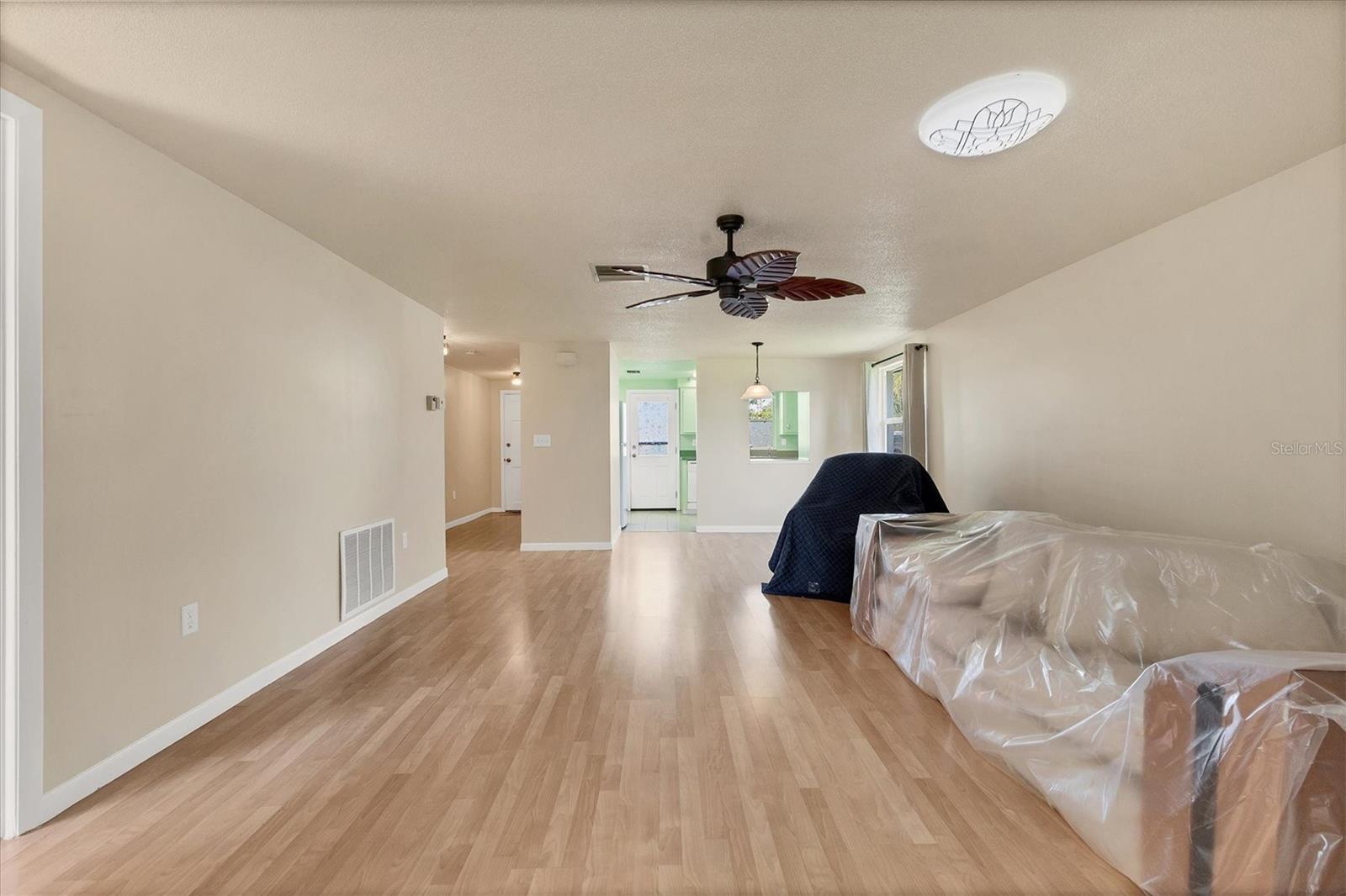 Image 11 of 48 For 680 Circlewood Drive W3