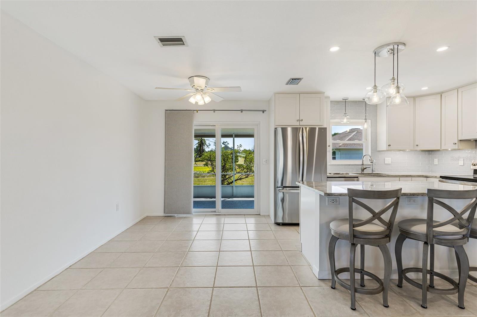Image 19 of 39 For 1725 Edison Drive
