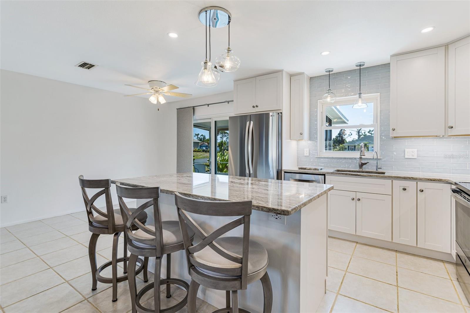 Image 24 of 39 For 1725 Edison Drive