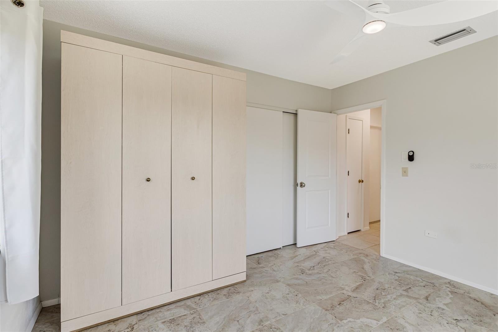 Image 33 of 39 For 1725 Edison Drive