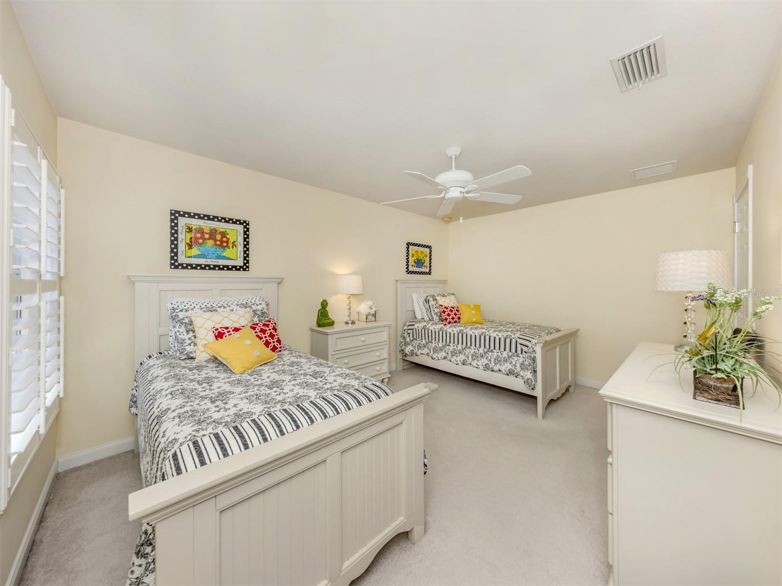 Image 13 of 54 For 13166 Huerta Street