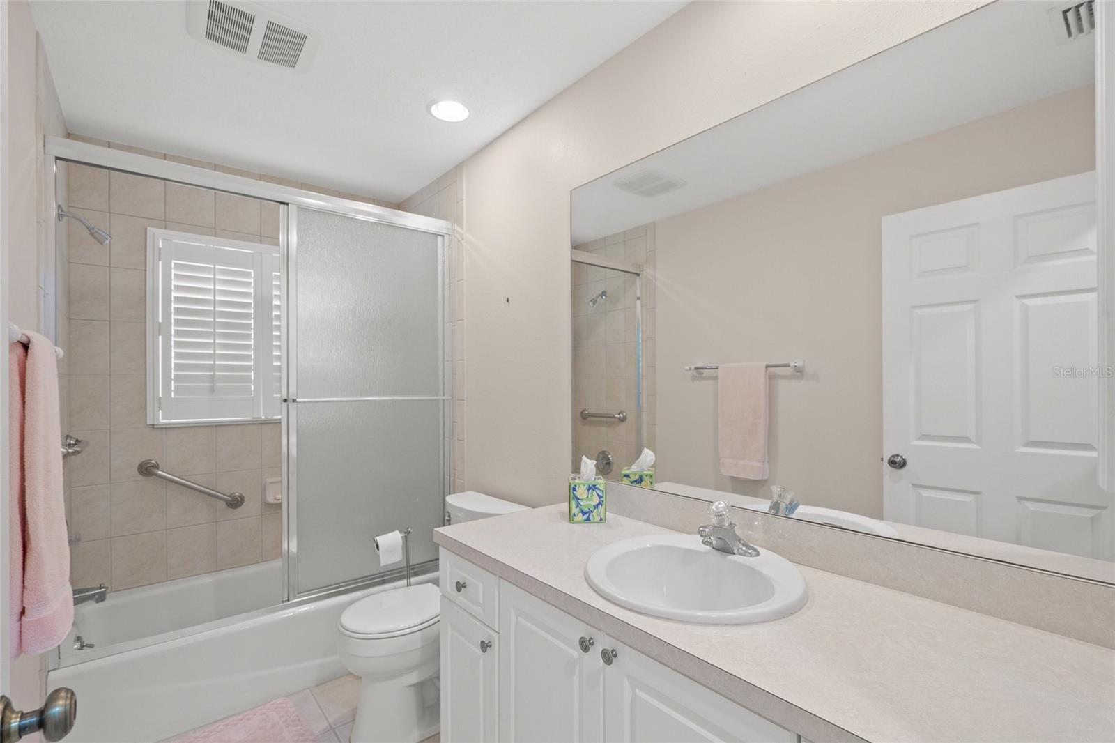 Image 20 of 36 For 139 Inlets Boulevard 139