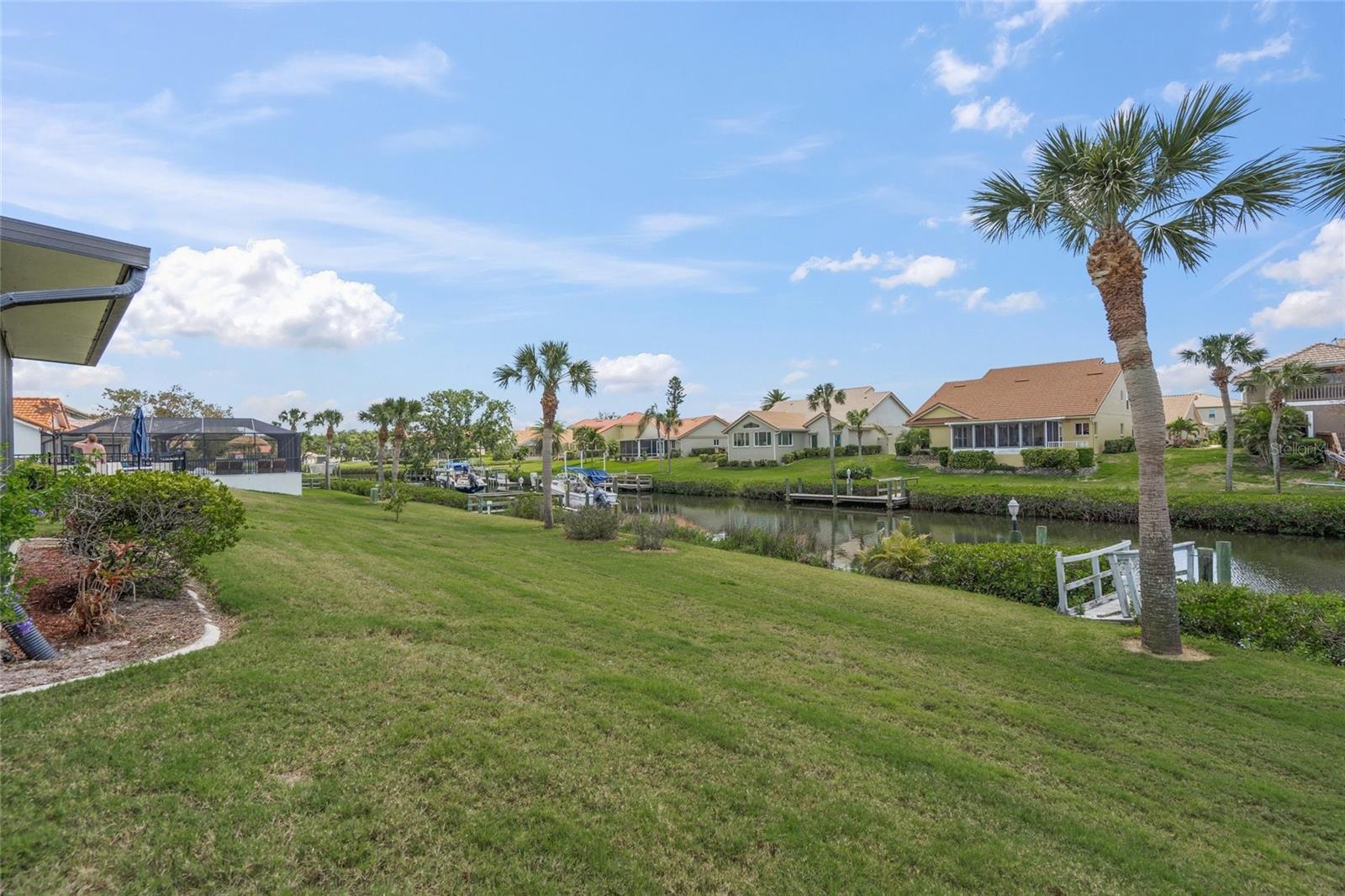 Image 27 of 36 For 139 Inlets Boulevard 139