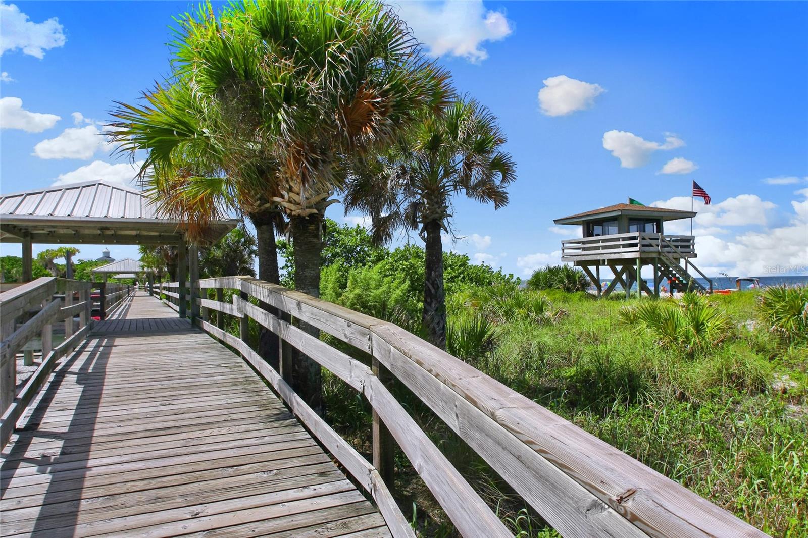 Image 32 of 36 For 139 Inlets Boulevard 139