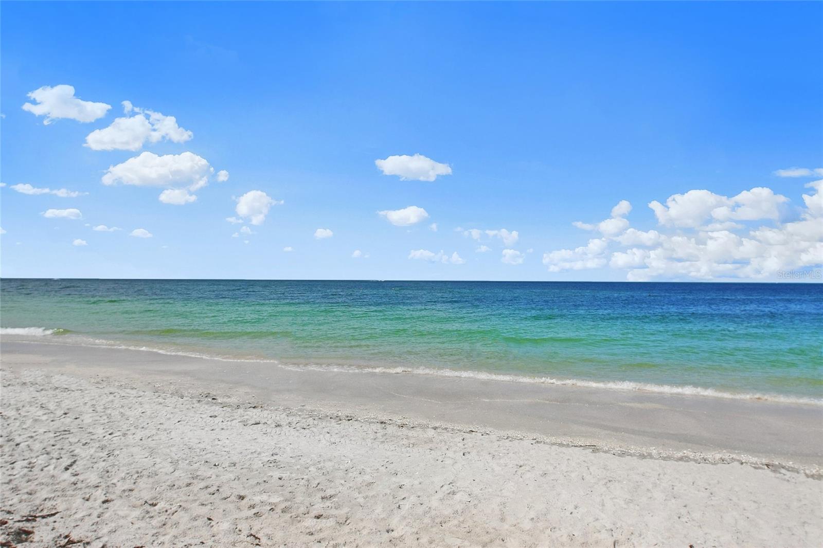 Image 34 of 36 For 139 Inlets Boulevard 139