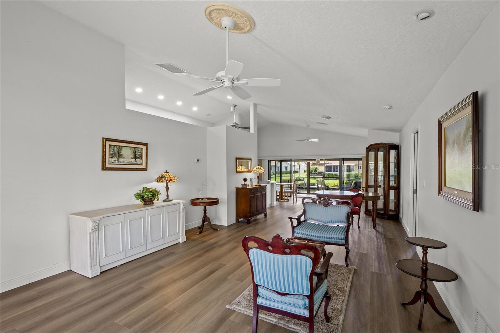 Image 5 of 36 For 139 Inlets Boulevard 139