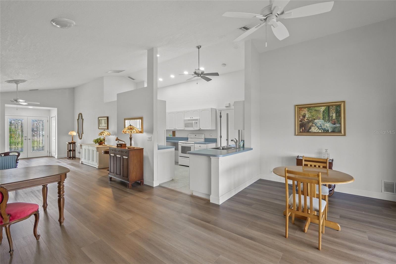 Image 8 of 36 For 139 Inlets Boulevard 139