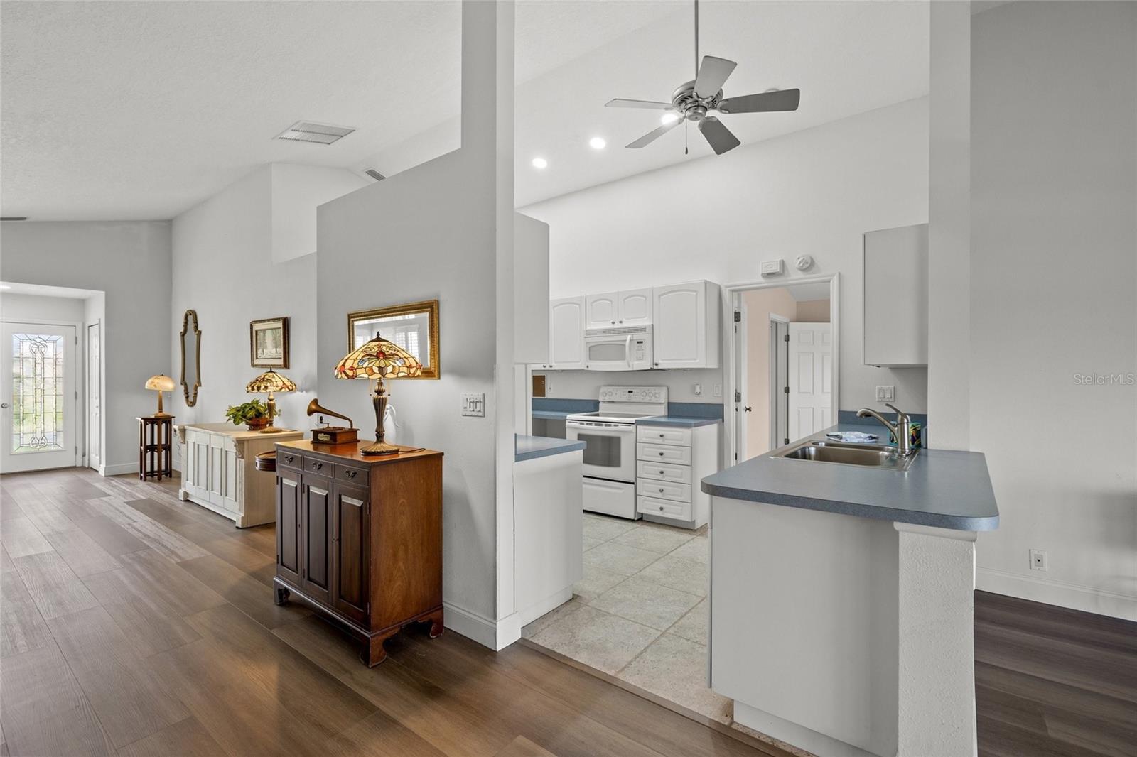 Image 9 of 36 For 139 Inlets Boulevard 139