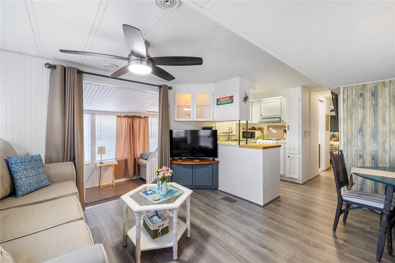 Image 11 of 59 For 1475 Flamingo Drive 20
