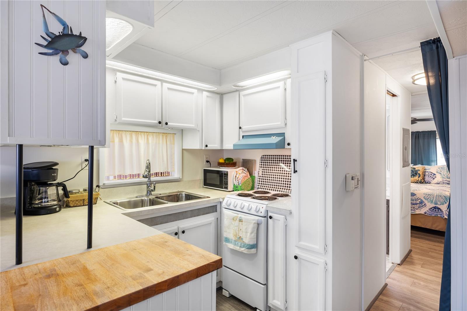 Image 16 of 59 For 1475 Flamingo Drive 20