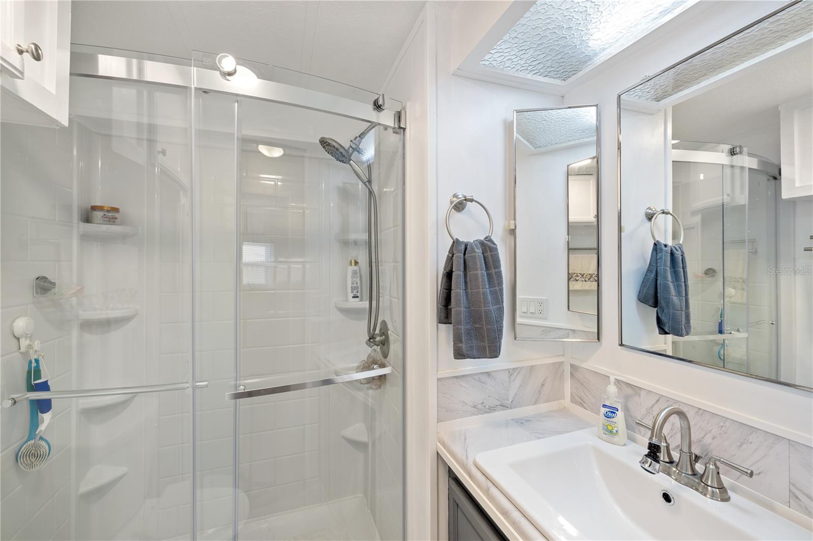 Image 18 of 59 For 1475 Flamingo Drive 20
