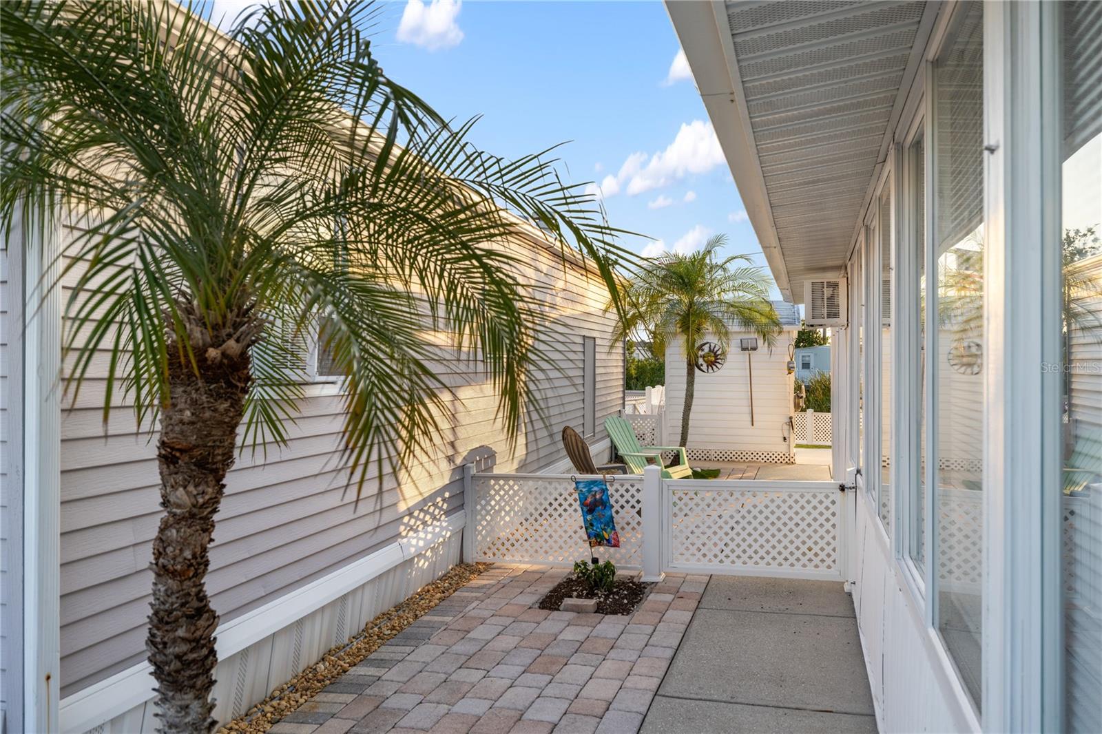 Image 36 of 59 For 1475 Flamingo Drive 20