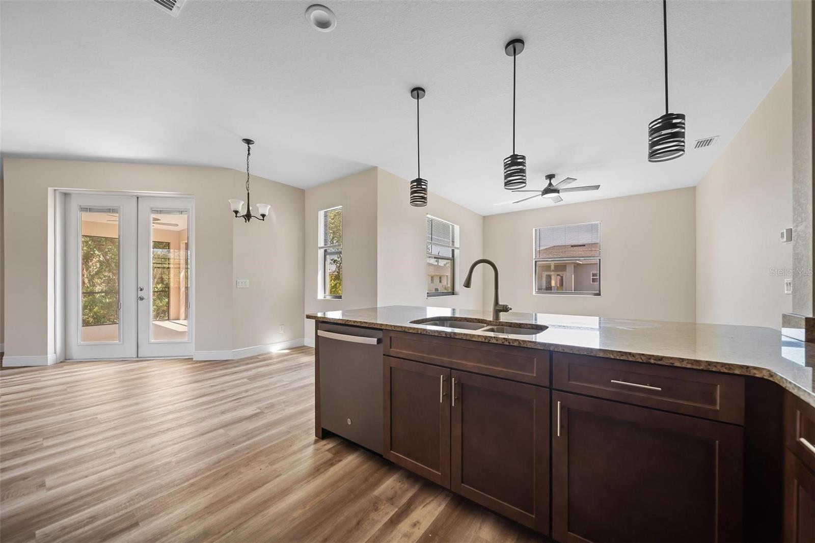 Image 31 of 47 For 172 Berthoud Street