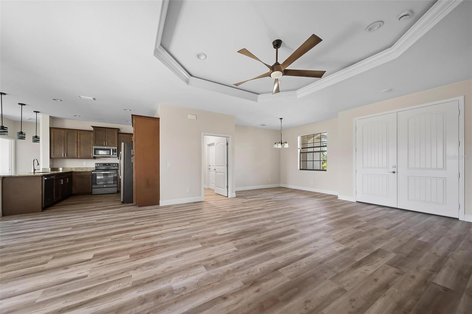 Image 4 of 47 For 172 Berthoud Street
