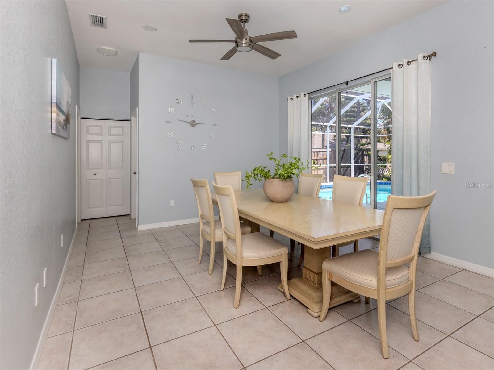 Image 11 of 62 For 5931 Plover Road