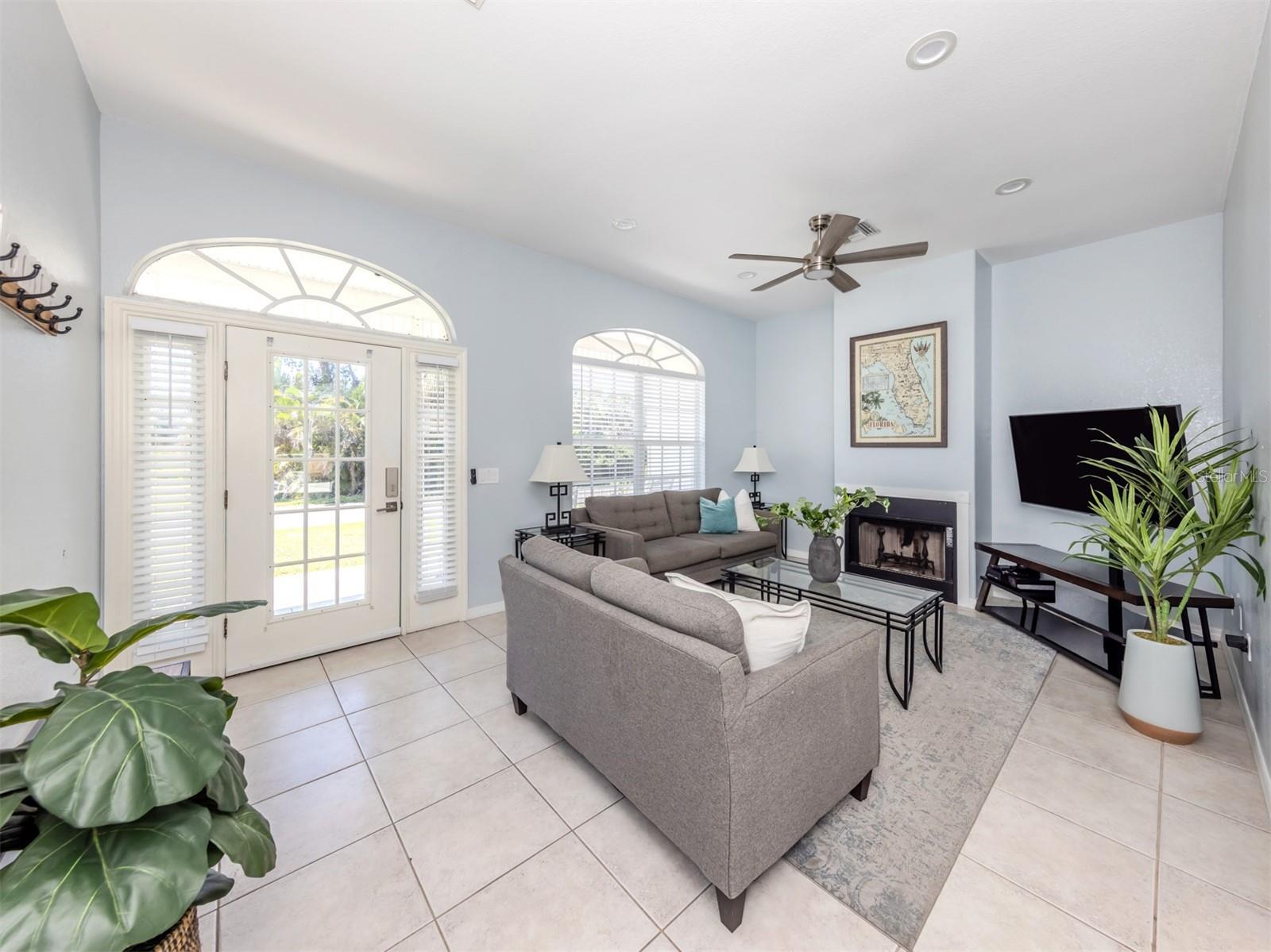 Image 13 of 62 For 5931 Plover Road