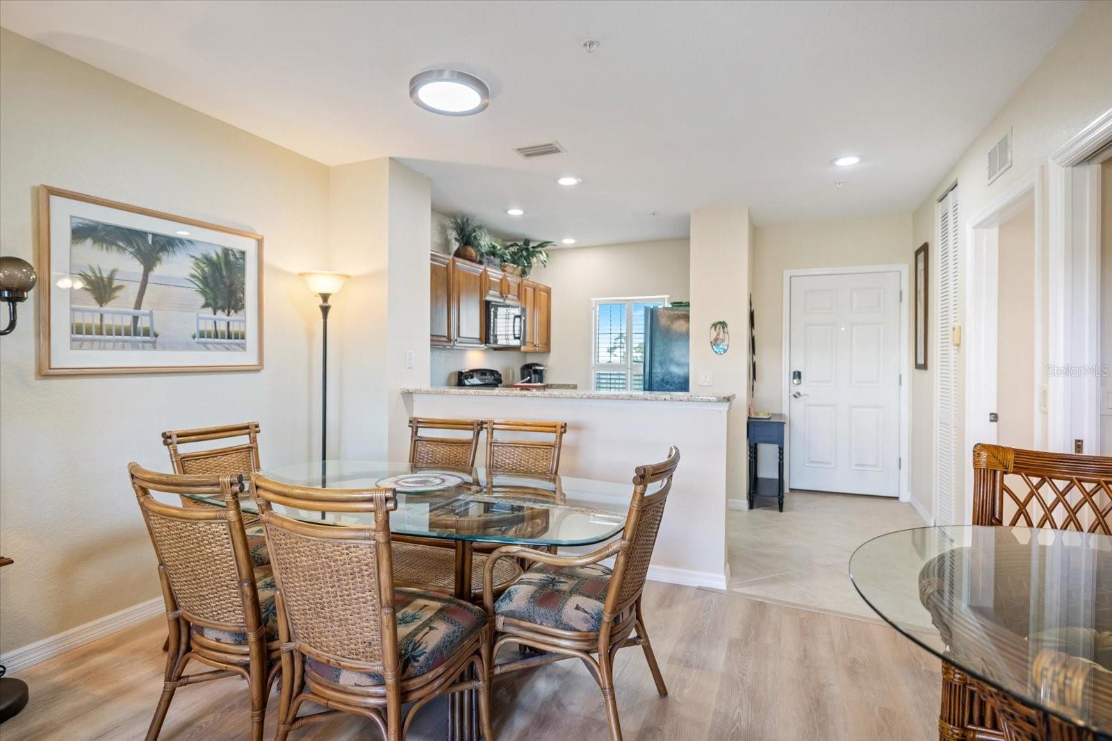 Image 18 of 58 For 8403 Placida Road 304