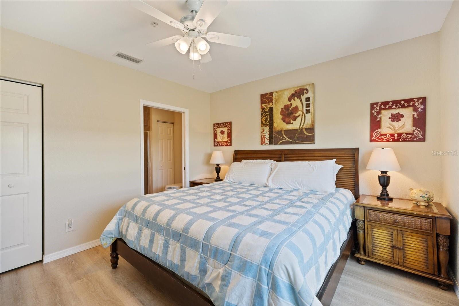 Image 24 of 58 For 8403 Placida Road 304