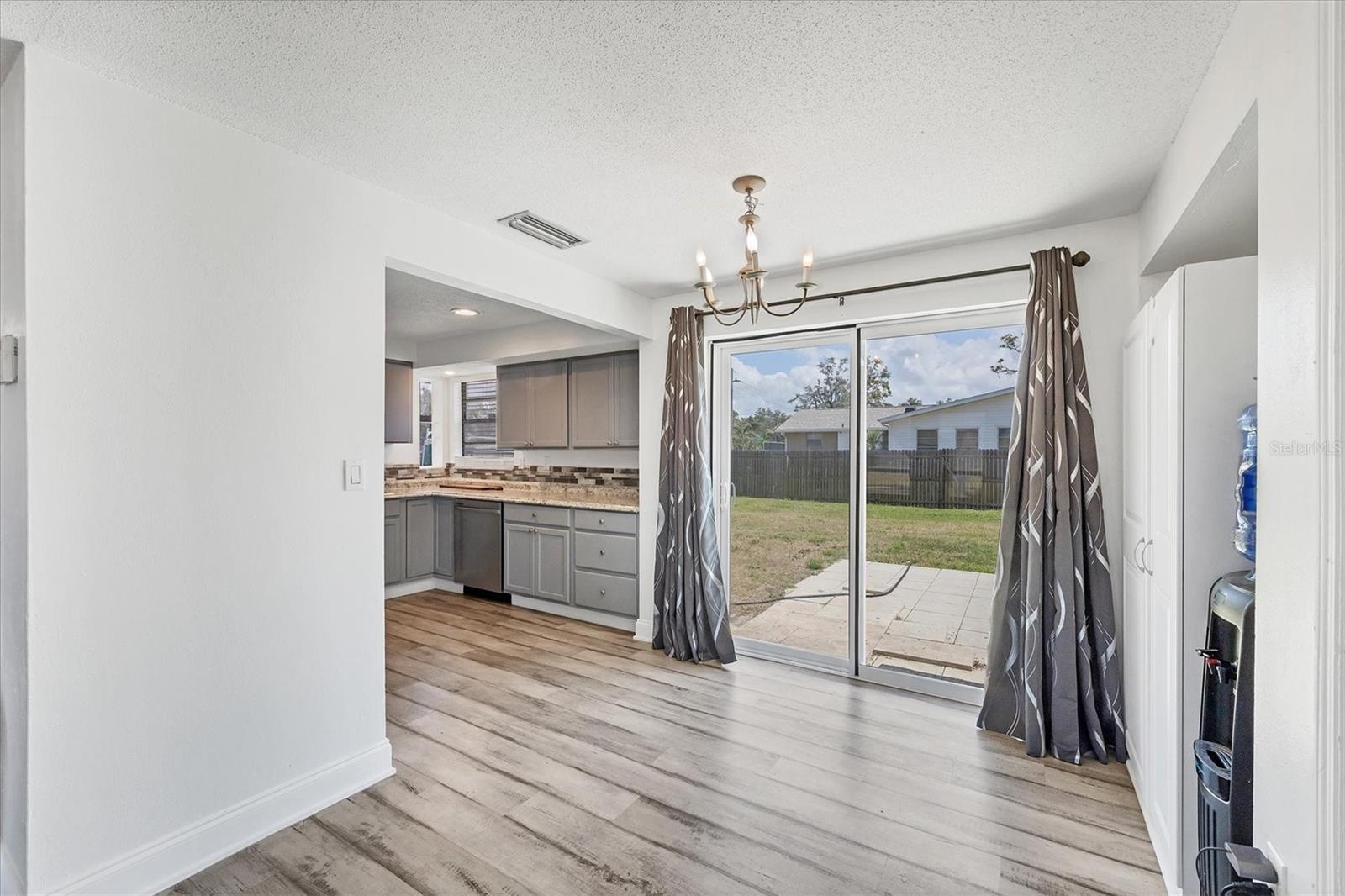 Image 10 of 23 For 5755 Oxalis Road