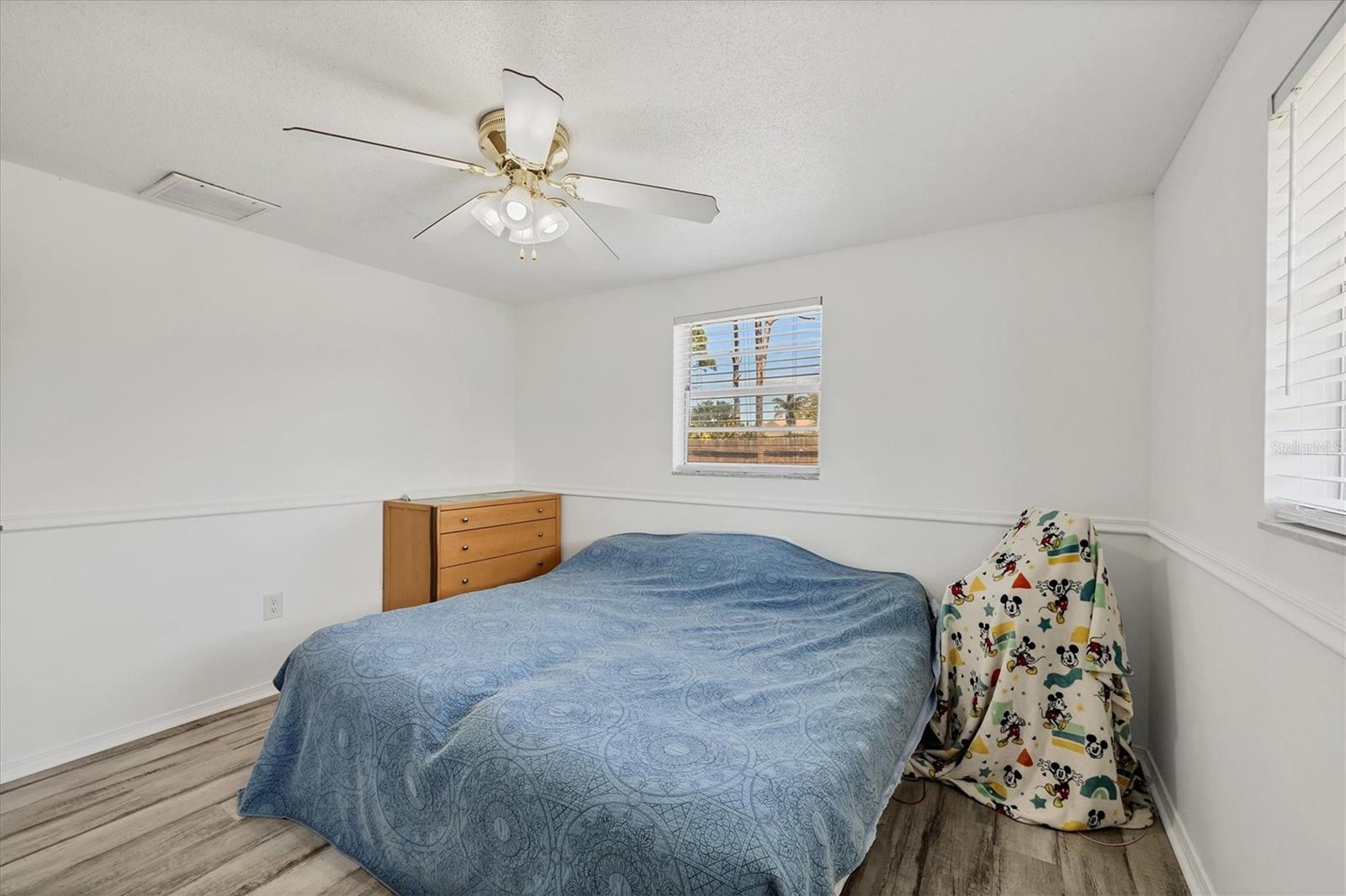 Image 12 of 23 For 5755 Oxalis Road
