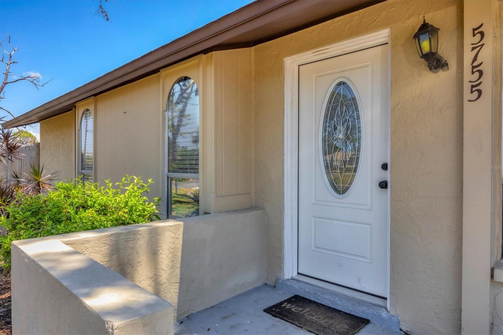 Image 2 of 23 For 5755 Oxalis Road