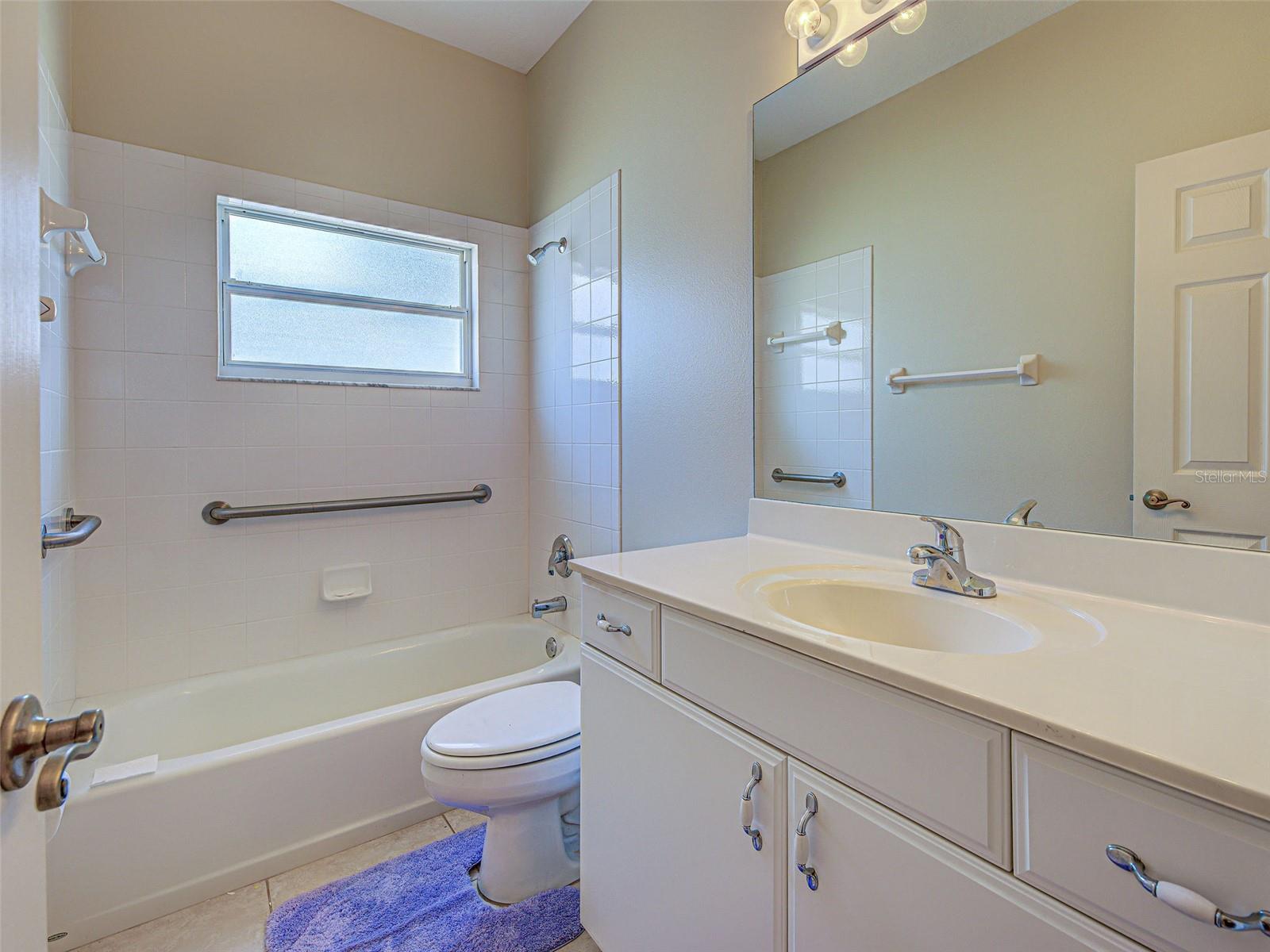 Image 36 of 45 For 4062 Green Tree Avenue