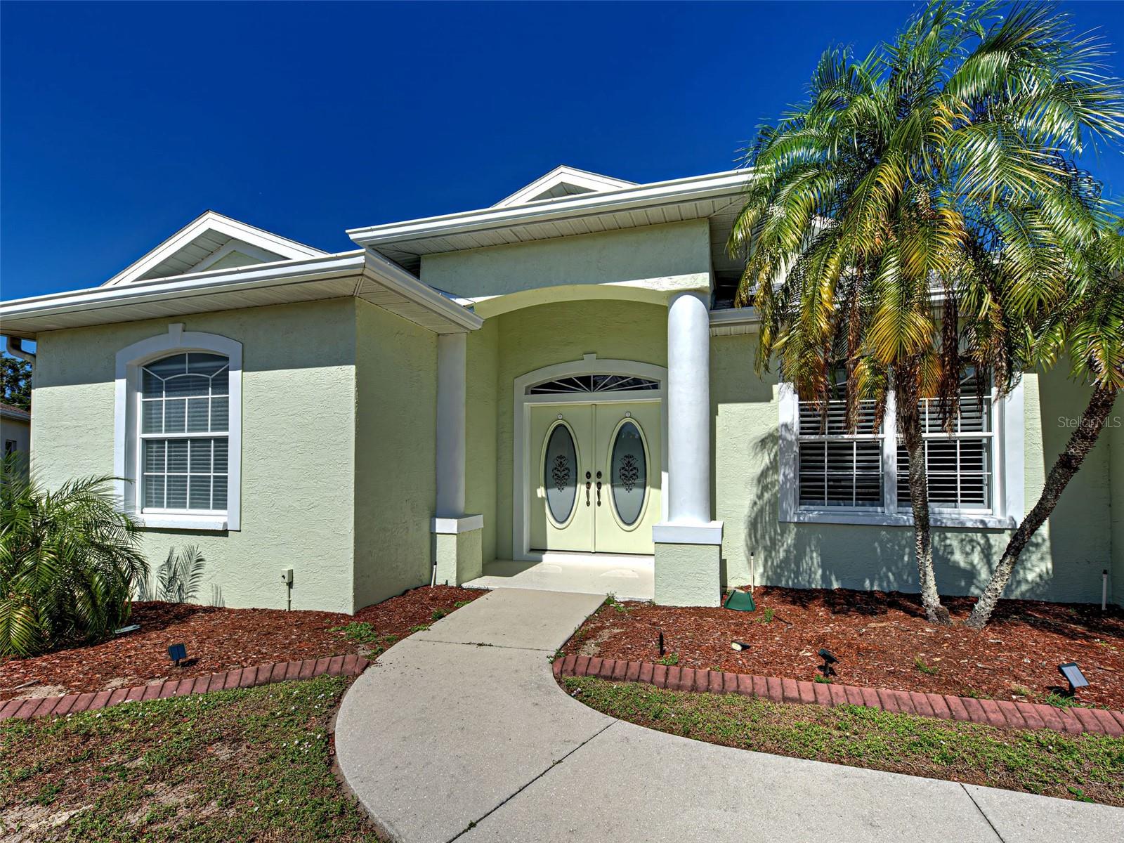 Image 4 of 45 For 4062 Green Tree Avenue