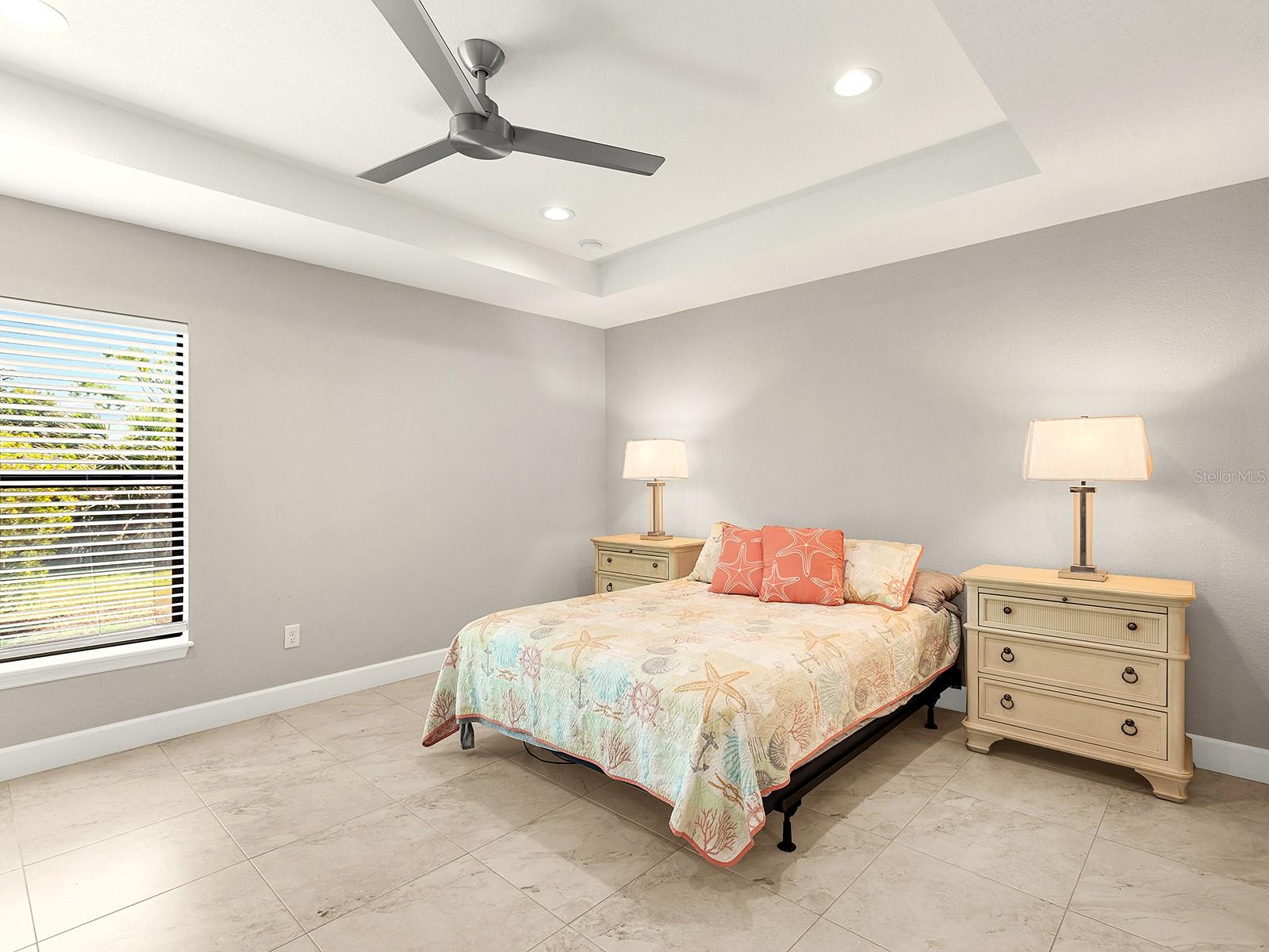 Image 17 of 31 For 6126 Spinnaker Boulevard