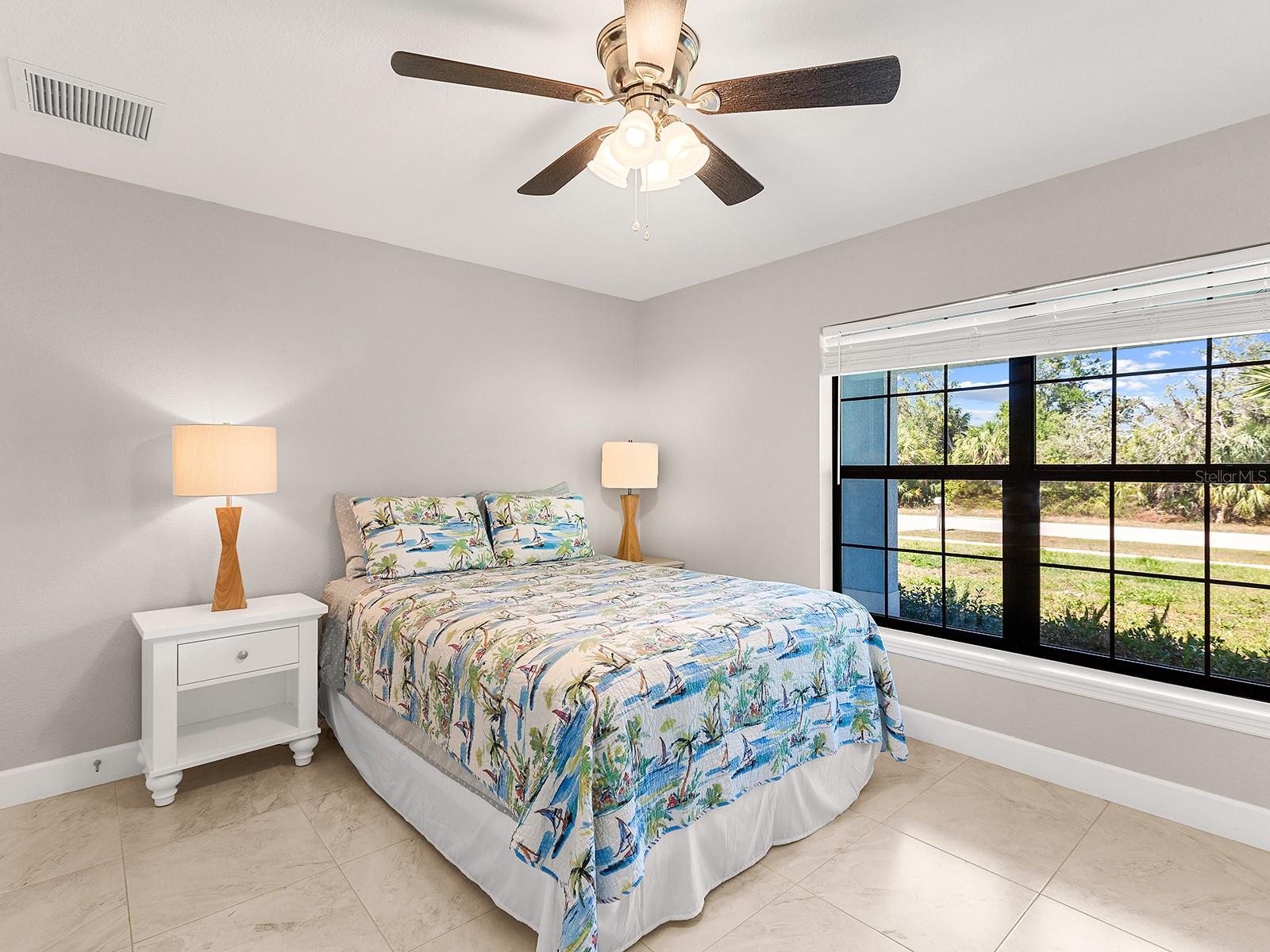 Image 22 of 31 For 6126 Spinnaker Boulevard