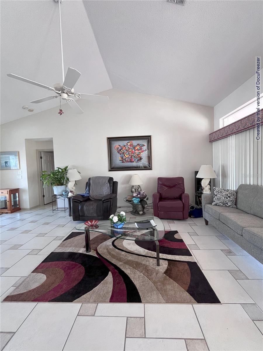 Image 10 of 63 For 617 Bonito Avenue